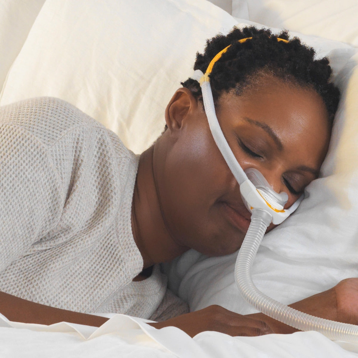 F&P Solo Nasal Pillow CPAP Mask with Headgear 缩略图 2