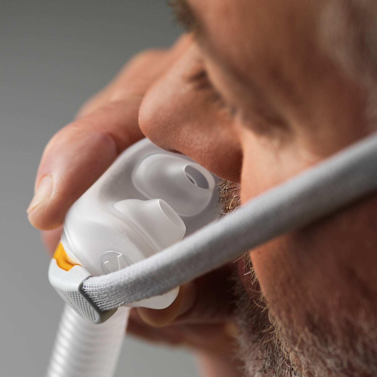 F&P Solo Nasal Pillow CPAP Mask with Headgear 缩略图 7