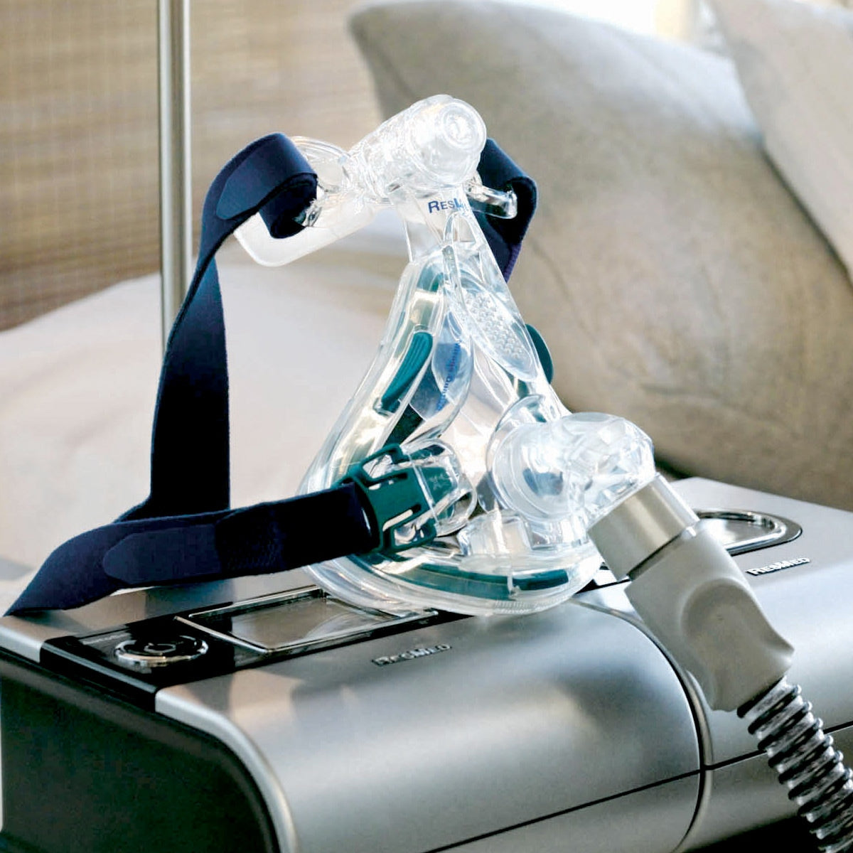 Mirage Quattro Full Face CPAP Mask with Headgear 缩略图 4